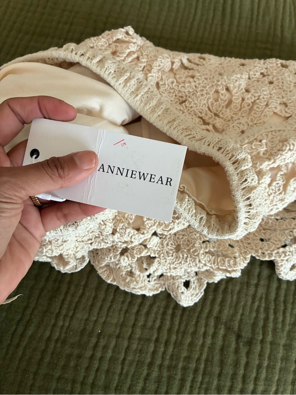 Anniewear NWT Ivory Crochet Lace Floral Shorts Lined High Rise Boho Resort L - Picture 6 of 9